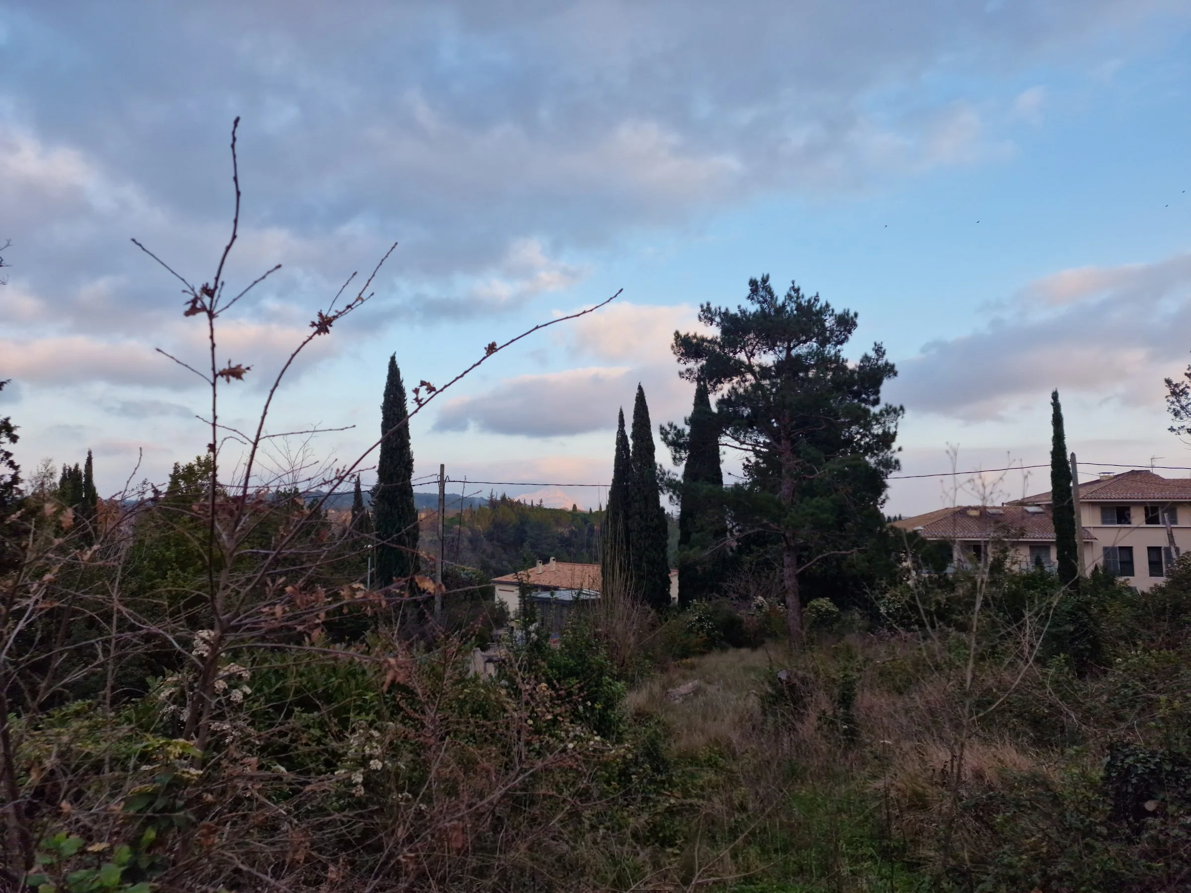 Vue sur la Sainte-Victoire depuis la résidence 59 Cézanne